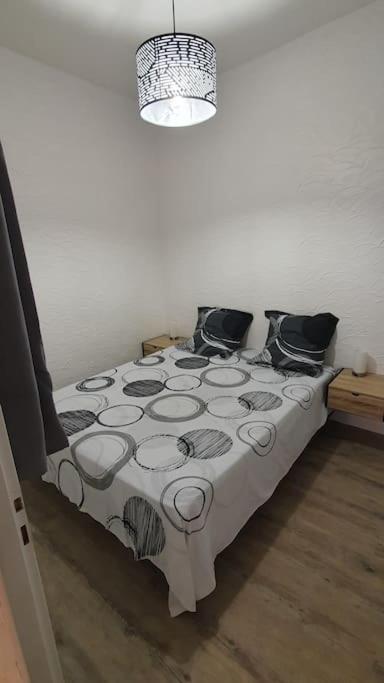 Appartement Centre-Historique 70 M2 Fréjus Kültér fotó